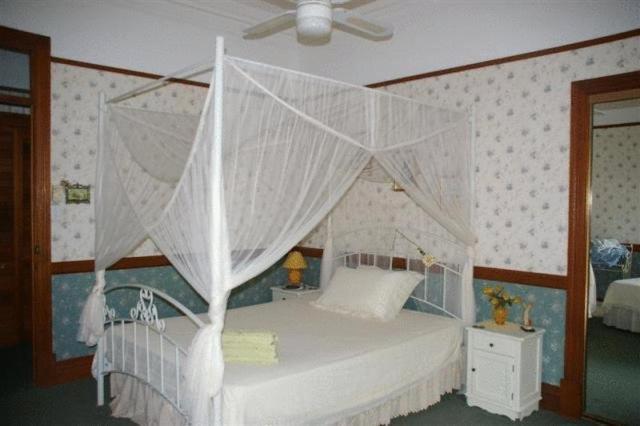 Riviera Bed & Breakfast Gold Coast Ngoại thất bức ảnh